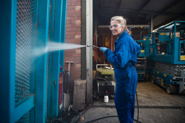 Best Heavy Equipment Washing  in Newton, IA