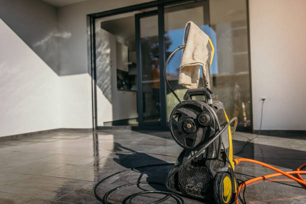 Best Rust Removal  in Newton, IA